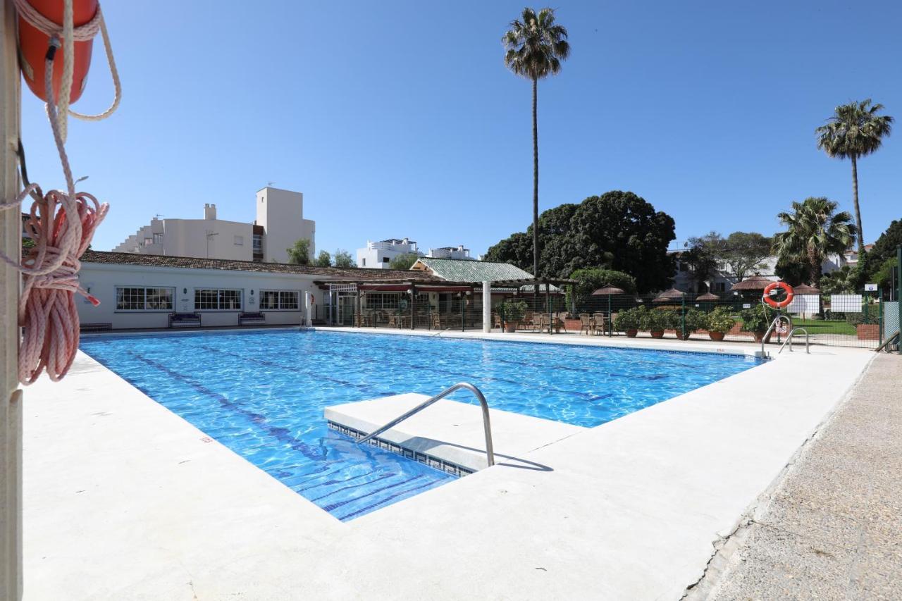 Apartamento 071 - Beachside Studio Perfect For A Family Getaway Torremolinos Exterior foto