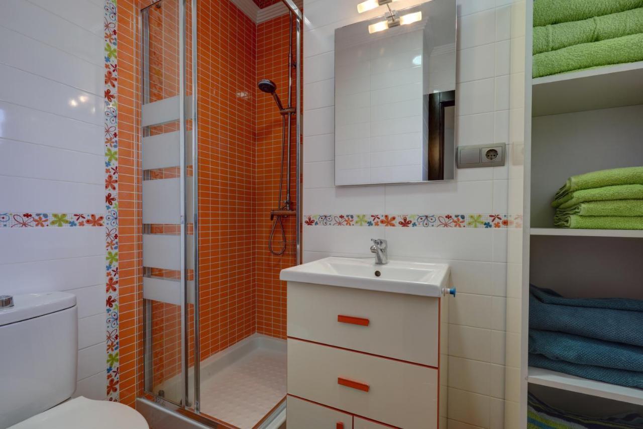 Apartamento 071 - Beachside Studio Perfect For A Family Getaway Torremolinos Exterior foto