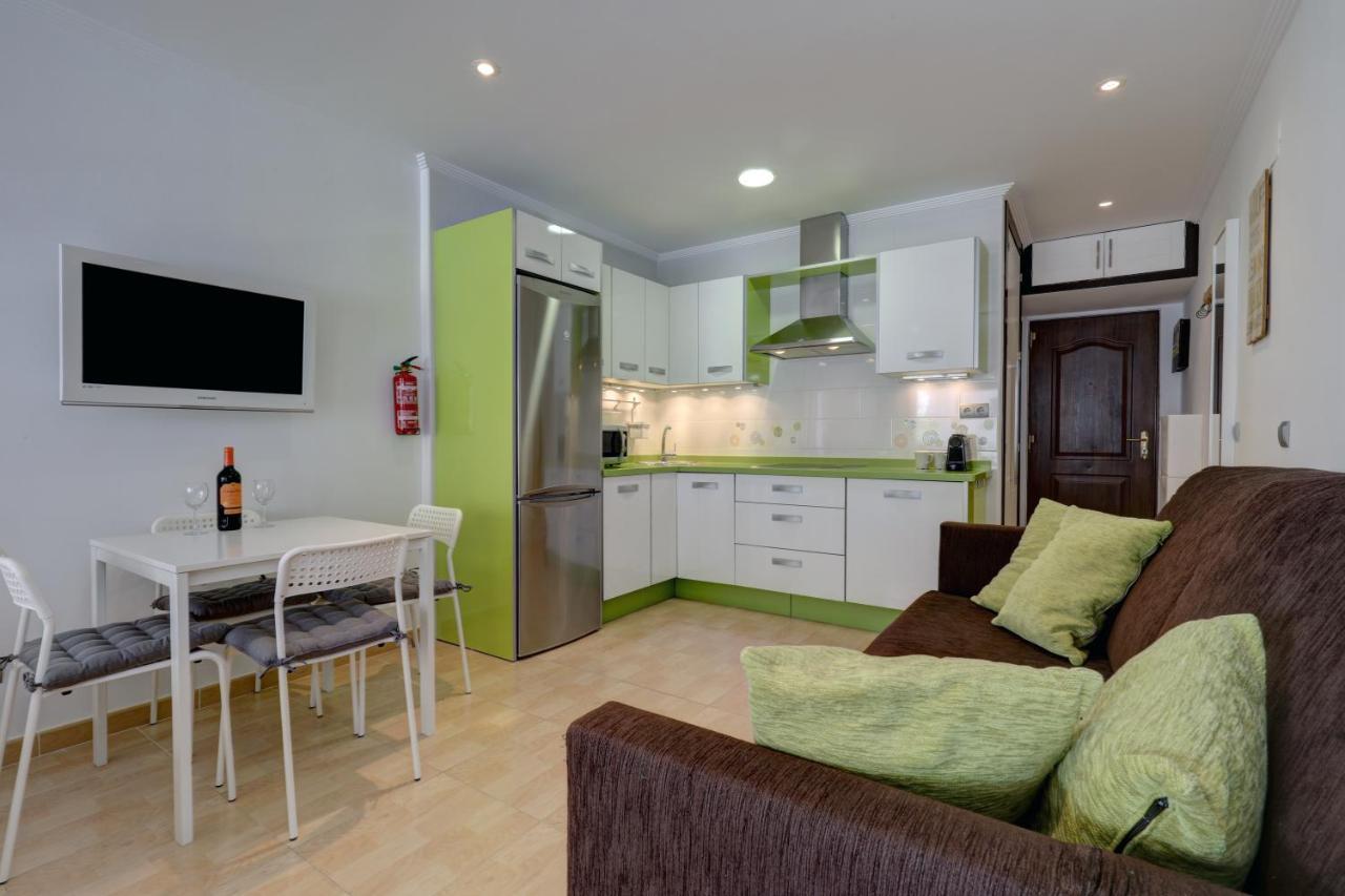 Apartamento 071 - Beachside Studio Perfect For A Family Getaway Torremolinos Exterior foto