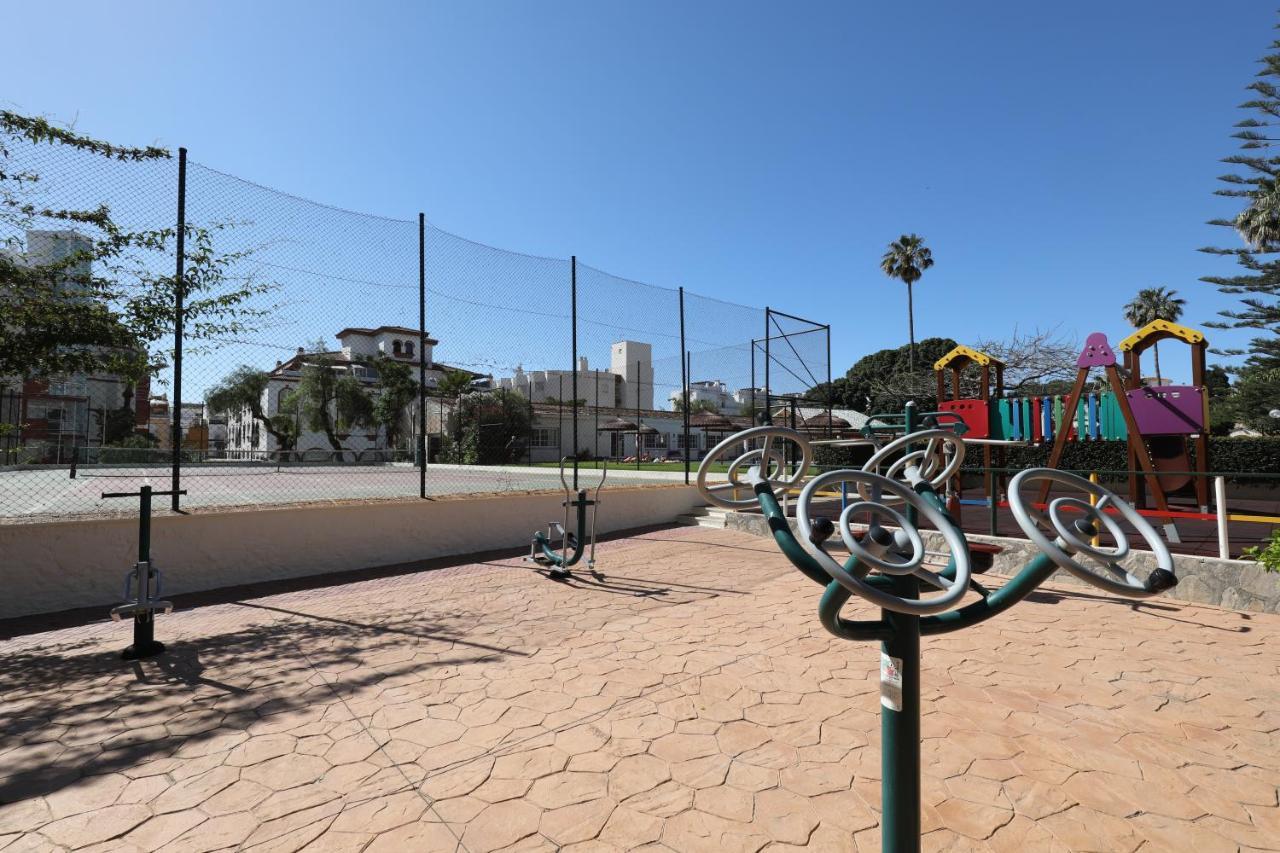 Apartamento 071 - Beachside Studio Perfect For A Family Getaway Torremolinos Exterior foto