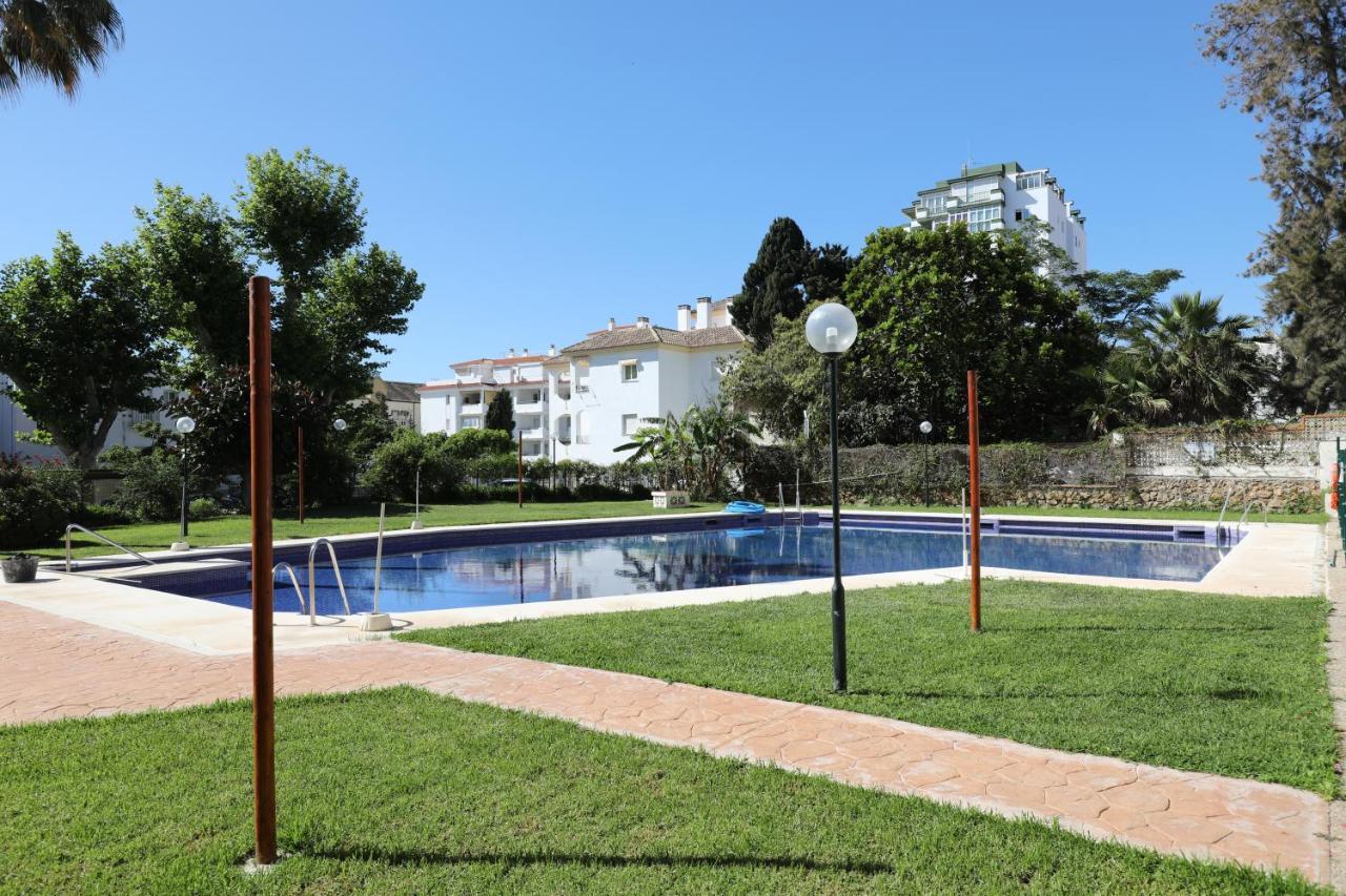 Apartamento 071 - Beachside Studio Perfect For A Family Getaway Torremolinos Exterior foto
