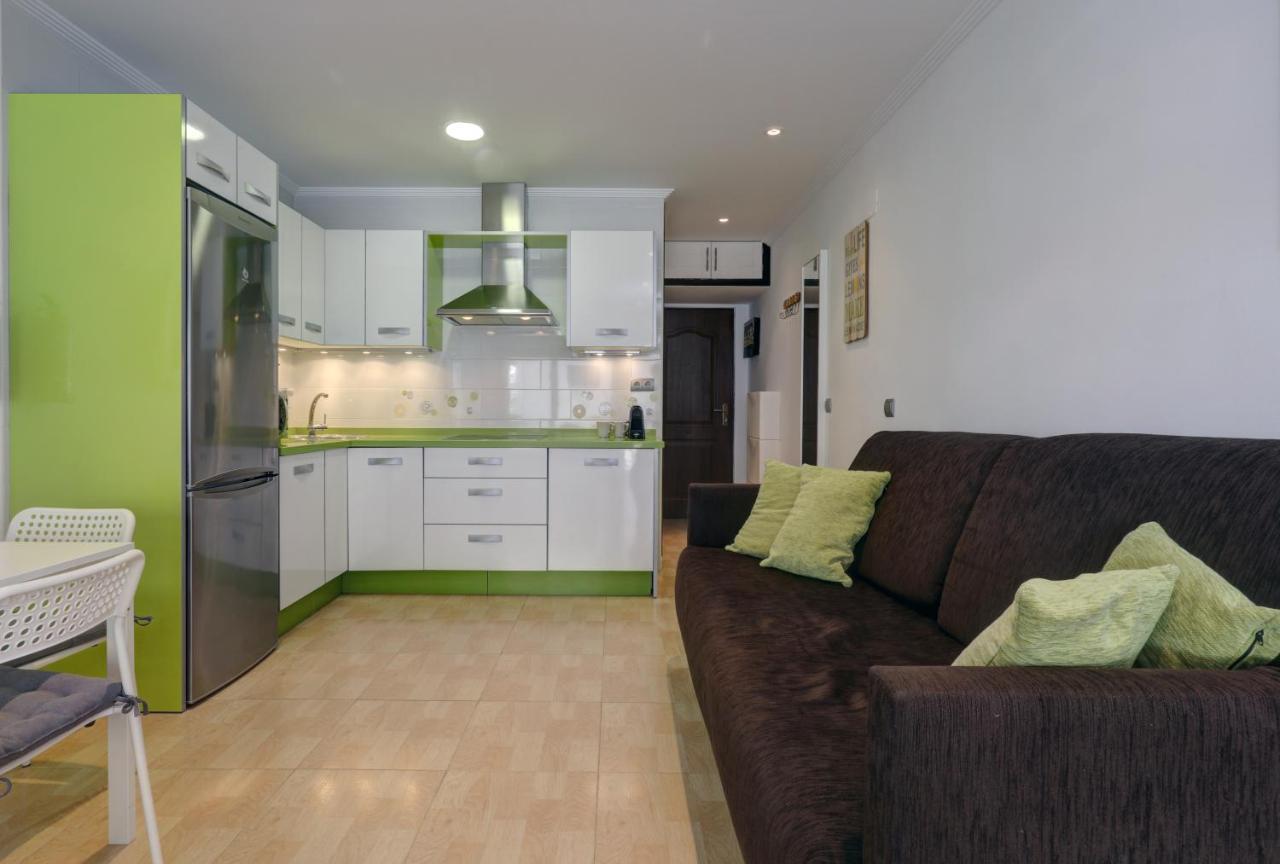 Apartamento 071 - Beachside Studio Perfect For A Family Getaway Torremolinos Exterior foto