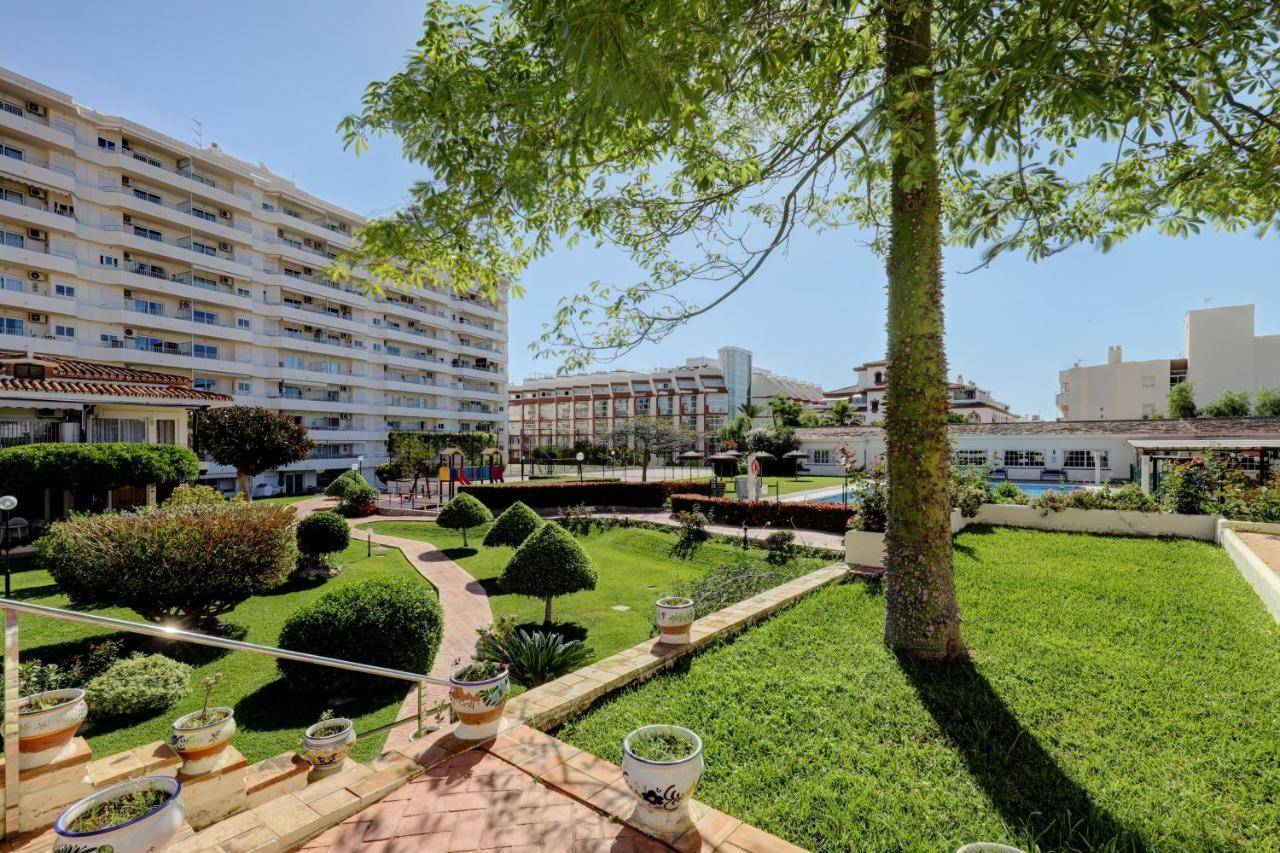 Apartamento 071 - Beachside Studio Perfect For A Family Getaway Torremolinos Exterior foto